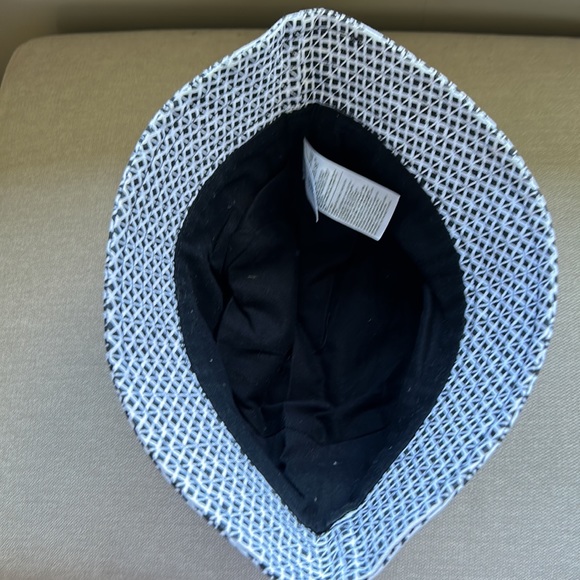 Gap Bucket Hat black & white size small - Picture 4 of 8